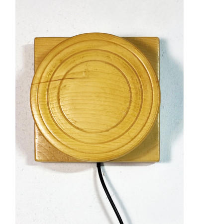 Стенен аплик от дърво